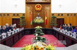 Thủ tướng Nguyễn Tấn Dũng hội kiến Tổng thống Belarus 
