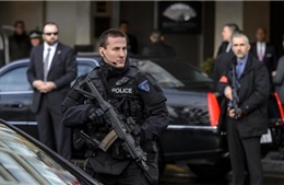 Thụy Sĩ truy lùng các nghi can khủng bố tại Pháp