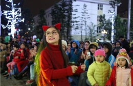 Hàng nghìn cư dân cuồng nhiệt với "Chào 2016" tại Vinhomes Royal City