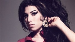 Phát hành hồi ký về nữ ca sĩ bạc mệnh Amy Winehouse 