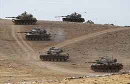 Thổ Nhĩ Kỳ nã pháo liên tiếp các mục tiêu IS tại Syria và Iraq 