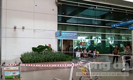 Hành khách nước ngoài rơi từ tầng 3 sân bay Tân Sơn Nhất 