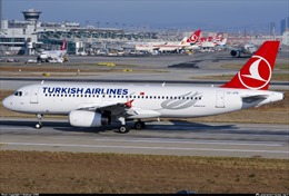 Máy bay Thổ Nhĩ Kỳ hạ cánh khẩn do bị dọa đánh bom