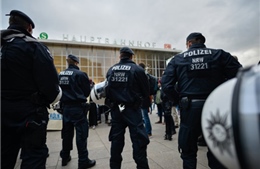 400 cảnh sát Đức truy quét băng ma tuý 