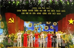Chương trình “Rạng rỡ Việt Nam” mừng thành công Đại hội XII