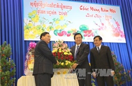 Thắt chặt hợp tác với hai tỉnh Svây Riêng và Prey Veng, Campuchia