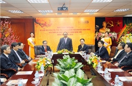 Ủy viên Bộ Chính trị, Phó Thủ tướng Nguyễn Xuân Phúc chúc tết SHB