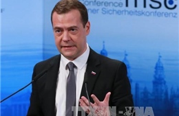 Thủ tướng Medvedev: Nga không không kích Syria vô hạn