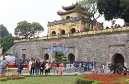 Dâng hương các bậc tiên đế, tiên hiền tại Hoàng thành Thăng Long