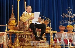 Sức khỏe Nhà Vua Thái Lan không tốt 