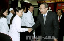 Chủ tịch MTTQ Nguyễn Thiện Nhân tri ân các thế hệ thầy thuốc Việt Nam 