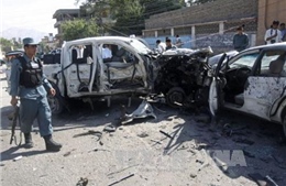 Đánh bom liều chết ở Afghanistan, 10 người chết
