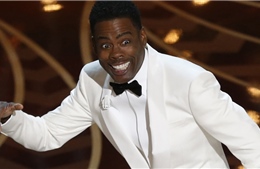 Chris Rock hài hước đả kích "tranh cãi màu da" tại Oscar