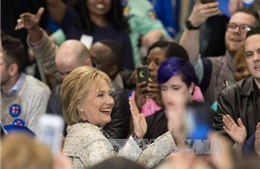 Bà Clinton nhiều khả năng thắng vang dội trong ngày "Siêu thứ ba"