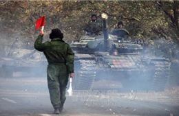 Ukraine cáo buộc phe nổi dậy phóng tên lửa trước thềm hòa đàm