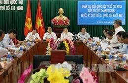 Chủ tịch nước Trương Tấn Sang tiếp xúc các doanh nghiệp 