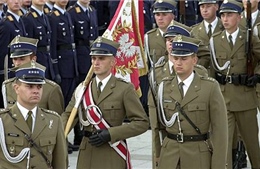 Tướng lĩnh quân đội Ba Lan đồng loạt từ chức 