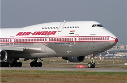  Máy bay chở khách Ấn Độ hạ cánh khẩn cấp do đe dọa bom