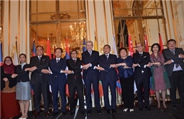 Ra mắt cộng đồng ASEAN tại Paris