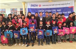 BIDV đồng hành cùng học sinh nghèo Sơn La