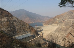 Đập thủy điện Trung Quốc xây trên sông Mekong: Hạ lưu “lãnh đủ”