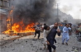 Đánh bom ở Pakistan, hơn 100 người thương vong
