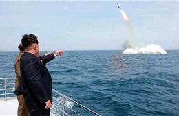 Triều Tiên bắn tên lửa tầm ngắn ra biển  