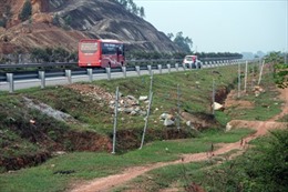 Tai nạn “rình rập” trên cao tốc Nội Bài – Lào Cai 