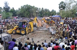  Việt Nam chia sẻ đau thương với Ấn Độ sau vụ nổ đền thờ 