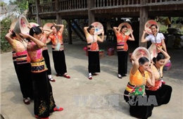 Góp sức bảo tồn văn hóa dân tộc Thái Tây Bắc