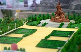 Dựng tượng đài Quốc tổ Hùng Vương