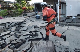 Nhật Bản khẩn trương cứu hộ động đất