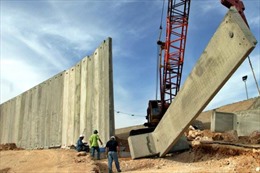 EU chỉ trích Israel tiếp tục xây dựng hàng rào chắn tại khu Bờ Tây 