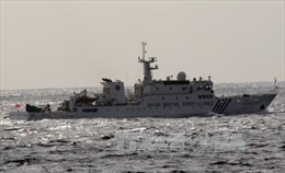 Tàu cảnh sát biển Trung Quốc đi vào lãnh hải Nhật Bản