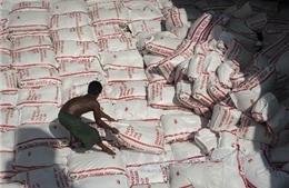 Thái Lan bán cấp tập toàn bộ gạo dự trữ 