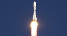 Nga phóng tên lửa dân sự đầu tiên lên vũ trụ