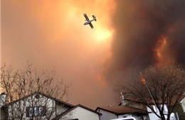 Gần 1.600 ngôi nhà bị thiêu rụi trong biển lửa Canada