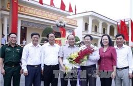 Thủ tướng Nguyễn Xuân Phúc vận động bầu cử tại Hải Phòng