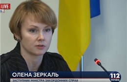 Ukraine lo trừng phạt Nga được dỡ bỏ 