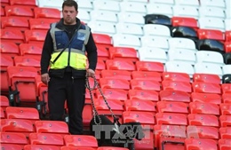 Cảnh sát Anh cho nổ vật khả nghi ở sân Old Trafford
