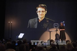 "Mở cửa" bộ dữ liệu mật của Snowden cho báo giới 