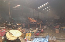 Khắc phục hậu quả vụ cháy chợ của người Việt ở Lào