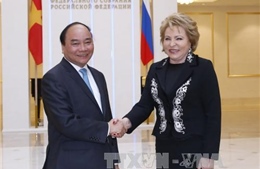 Thủ tướng Nguyễn Xuân Phúc gặp Chủ tịch Thượng viện Nga