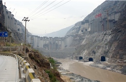 Trung Quốc bắt đầu xây đập thủy điện lớn nhất Tây Tạng