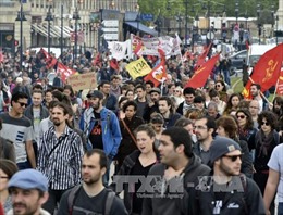 Công nhân Pháp lại sục sôi biểu tình 