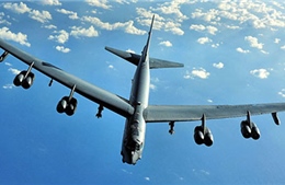 "Pháo đài bay" B-52 Mỹ rơi tại đảo Guam