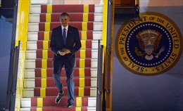 Tổng thống Obama đã đặt chân xuống sân bay Nội Bài