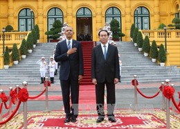 Chủ tịch nước Trần Đại Quang chủ trì lễ đón Tổng thống Obama 
