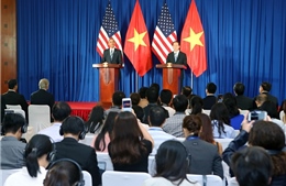 Mỹ dỡ bỏ hoàn toàn lệnh cấm vận vũ khí với Việt Nam