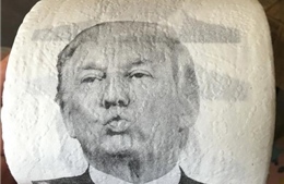 Giấy vệ sinh in mặt ông Trump đắt hàng